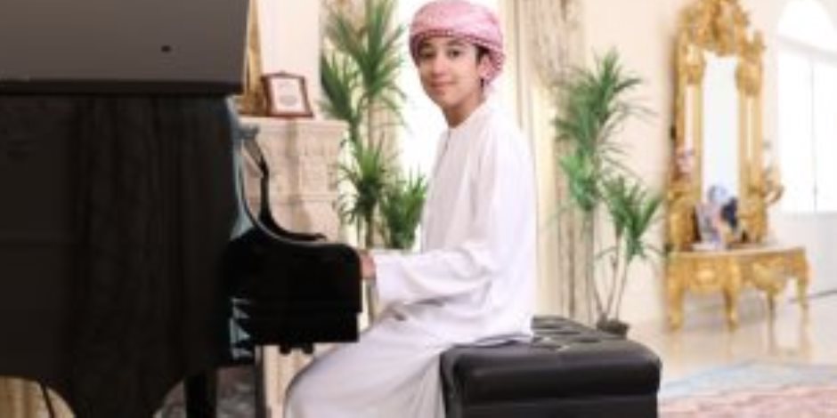 طفل إماراتي يتحدى "التوحد" بالموسيقى ويحصد المركز الأول للموهوبين على مستوى الخليج