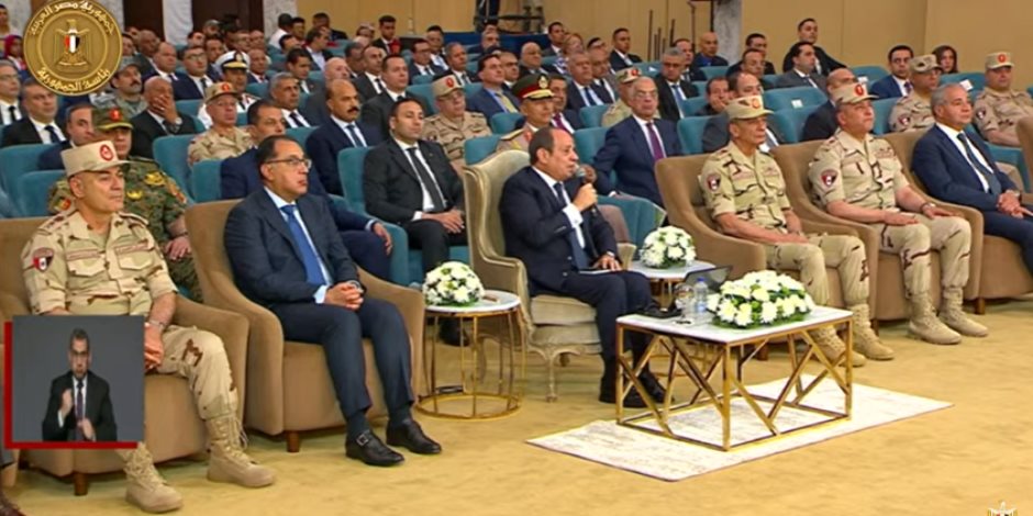 الرئيس السيسى يشكر القائمين على مزرعة "وادى الشيح": مستثمر مصرى قدر ينجح الفكرة