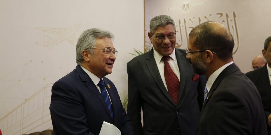 تغطية خاصة من جلسات الحوار الوطني.. ممثل الشعب الجمهوري: الترويج للسياحة داخليا وخارجيا وتسهيل سفر السائح بين المدن من أهم متطلبات الجذب السياحي تغطية خاصة من جلسات الحوار الوطني.. ممثل الشعب الجمهوري: الترويج للسياحة داخليا وخارجيا وتسهيل سفر السائح بين المدن من أهم متطلبات الجذب السياحي