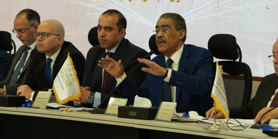 مجلس أمناء الحوار: قرارات الحماية الإجتماعية توضح أننا أمام عقل يدبر بناء الدولة المصرية