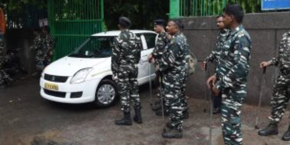 الهند: اعتقال 100 شخص وضبط متفجرات في مداهمات بالبنغال الغربية