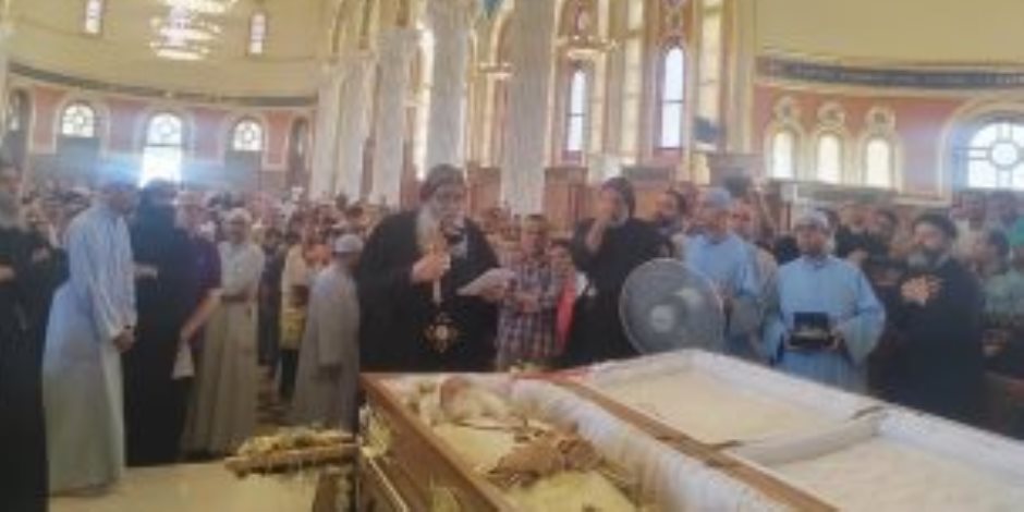 الكنيسة تودع الراهب القمص بيشوي أنبا بولا بالبحر الأحمر.. من هو؟ 