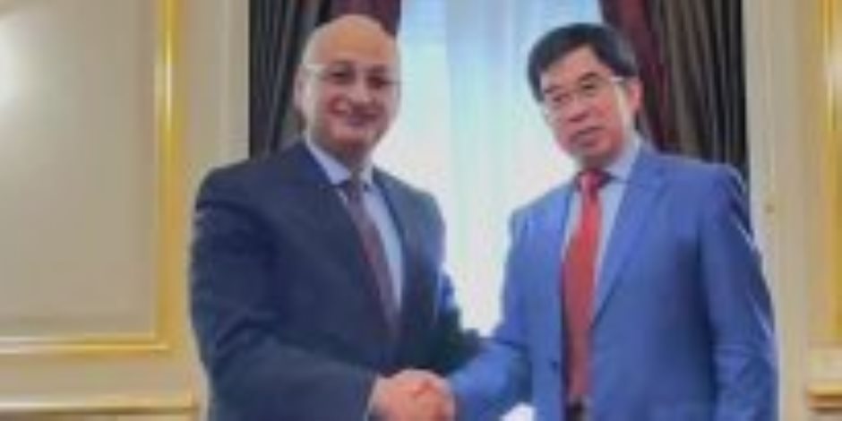القاهرة تستضيف الجولة الأولى للمشاورات الثنائية بين مصر والصين القاهرة تستضيف الجولة الأولى للمشاورات الثنائية بين مصر والصين