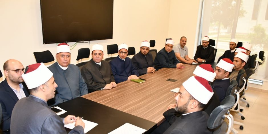 رئيس القطاع الديني يجتمع بالمجموعة الأولى من المنسقين الإعلاميين بالمديريات الإقليمية