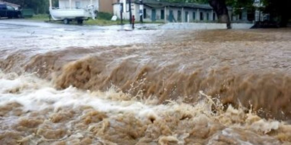 مصرع 4 أشخاص وفقدان 10 آخرين جراء فيضانات مفاجئة ضربت شرق بنسلفانيا