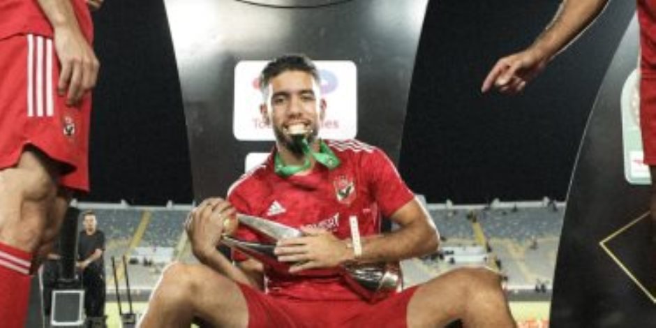 بعد فشل صفقة سوزا .. أحمد القندوسى يقترب من البقاء فى الأهلى خلال الموسم الجديد