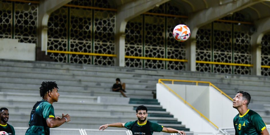  بعد ساعات من وصوله.. محمد شريف يخوض أولى تدريباته مع الخليج السعودي