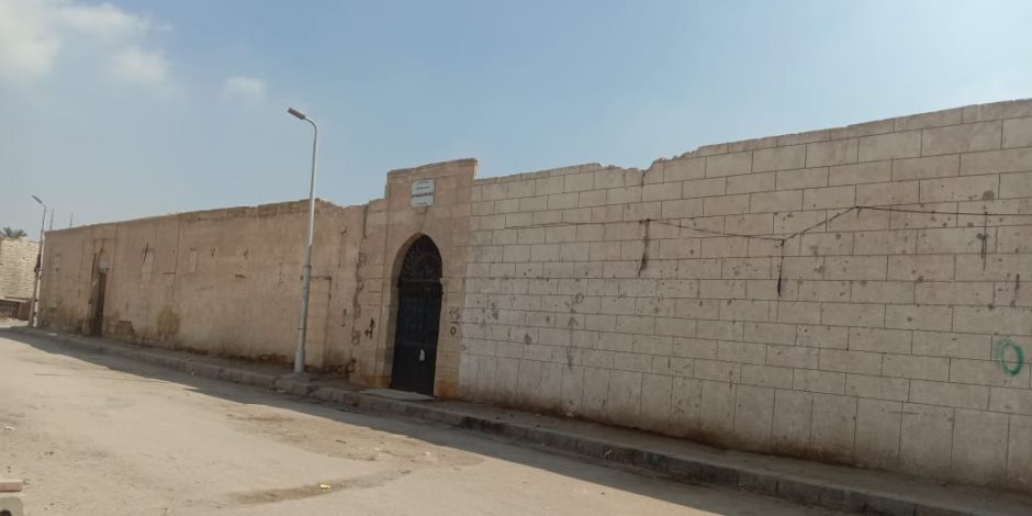 محافظة القاهرة تنفي إزالة مقبرتي الإمام «ورش» وأمير الشعراء