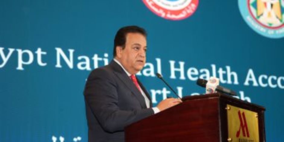 لماذا أطلقت الدولة الاستراتيجية الوطنية للسكان؟.. مستشار وزير الصحة يكشف أرقاما جديدة عن معدلات المواليد فى مصر.