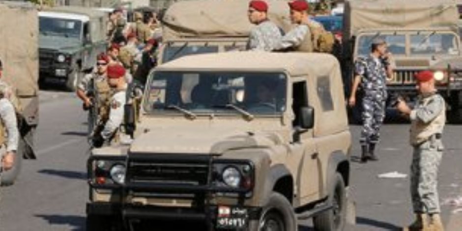 الجيش اللبنانى: إحباط محاولة تهريب بضائع عبر الحدود ومقتل أحد المهربين الجيش اللبنانى: إحباط محاولة تهريب بضائع عبر الحدود ومقتل أحد المهربين