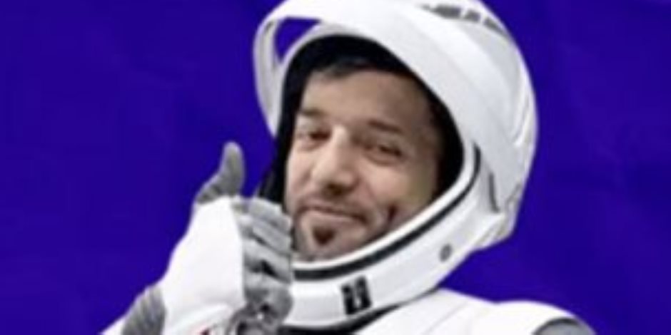 رائد الفضاء الإماراتى سلطان النيادى يحكى لحظاته الأولى بالفضاء