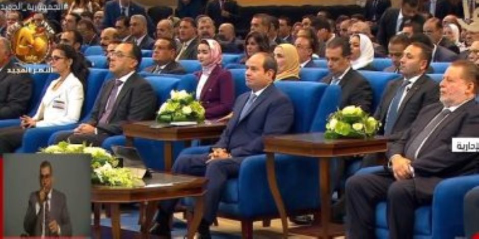الرئيس السيسى يشهد جلسة المشروعات القومية والبنية التحتية بمؤتمر حكاية وطن
