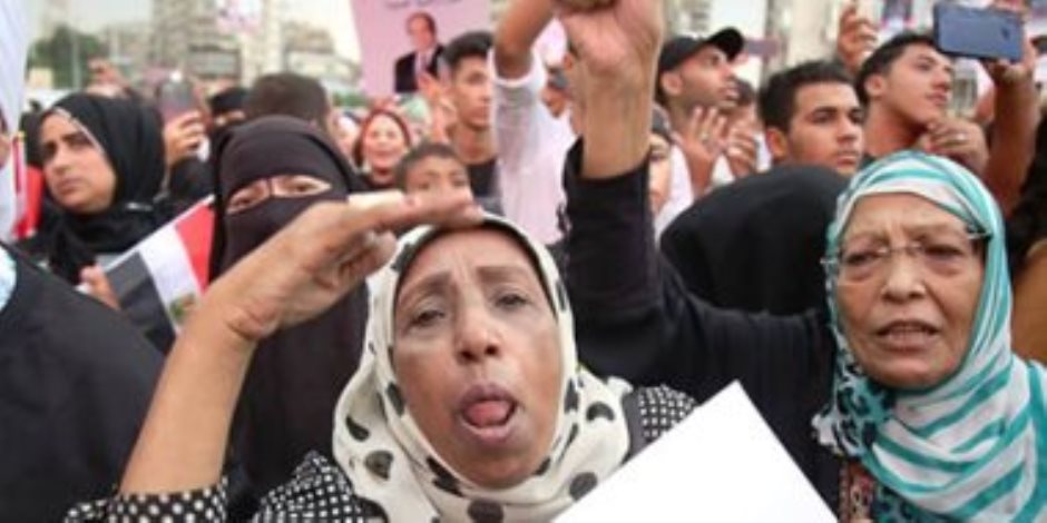 مشاركة كبيرة للمرأة باحتفالية مناشدة الرئيس السيسى بالترشح لفترة جديدة مشاركة كبيرة للمرأة باحتفالية مناشدة الرئيس السيسى بالترشح لفترة جديدة