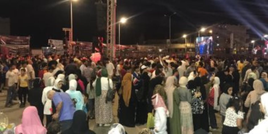 أهالى شمال سيناء يحيون ذكرى نصر أكتوبر ويطالبون الرئيس السيسي بالترشح أهالى شمال سيناء يحيون ذكرى نصر أكتوبر ويطالبون الرئيس السيسي بالترشح