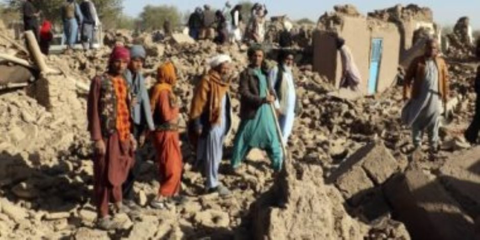 ارتفاع حصيلة ضحايا زلزال أفغانستان إلى 2400 قتيلا ومئات المصابين