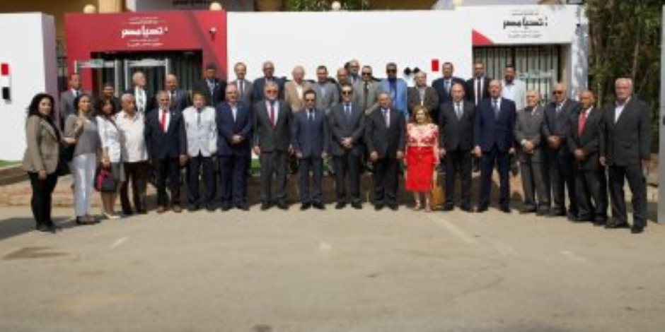 الحملة الرسمية للمرشح عبد الفتاح السيسي تستقبل وفدا من تحالف الأحزاب