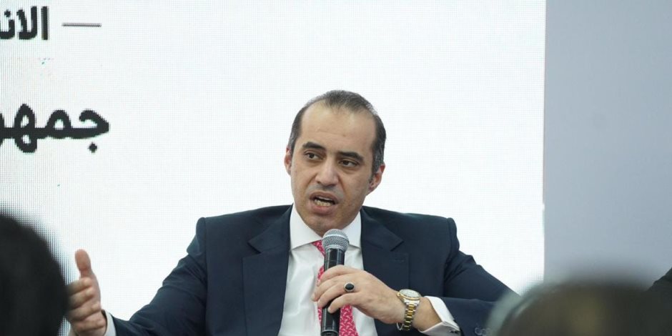 التفاصيل الكاملة للقاء حملة المرشح الرئاسي عبد الفتاح السيسي مع تحالف الأحزاب المصرية