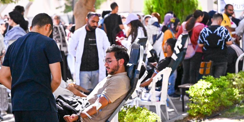 جامعة مصر للعلوم والتكنولوجيا تطلق حملة للتبرع بالدم لدعم الأشقاء فى فلسطين
