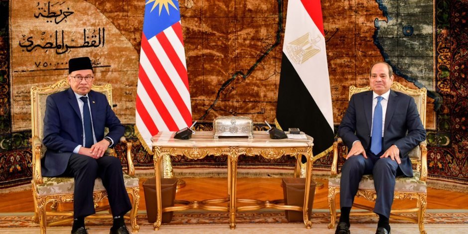 الرئيس السيسي يستقبل رئيس وزراء ماليزيا بقصر الاتحادية