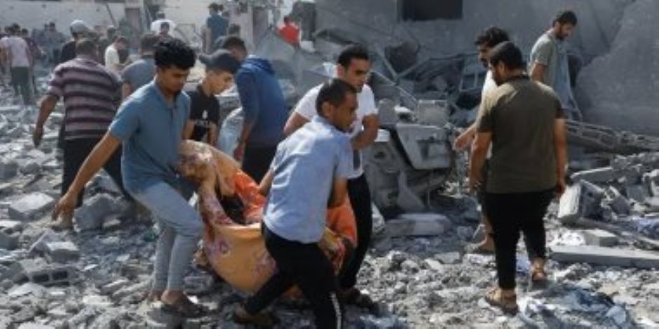 مراسلو القاهرة الإخبارية يكشفون انتهاكات الاحتلال ضد الفلسطينيين في غزة والضفة.. منى عوكل: أكثر من نصف سكان القطاع أصبحوا نازحين مراسلو القاهرة الإخبارية يكشفون انتهاكات الاحتلال ضد الفلسطينيين في غزة والضفة.. منى عوكل: أكثر من نصف سكان القطاع أصبحوا نازحين