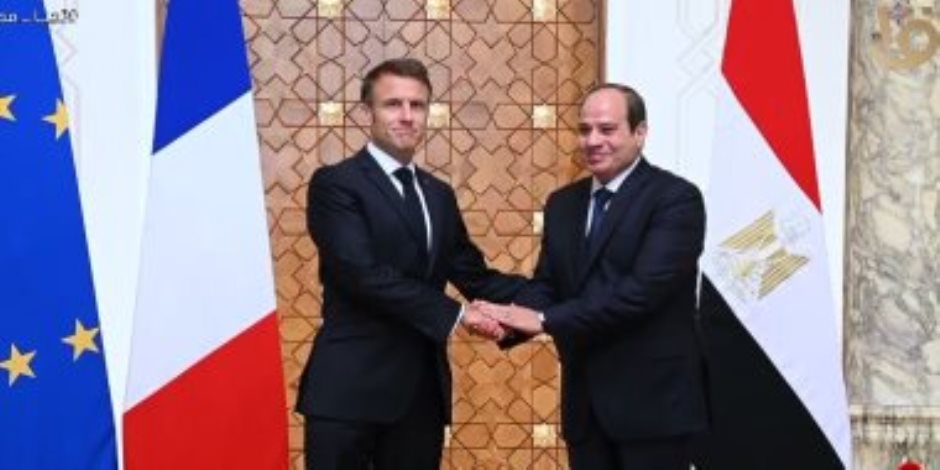 المساعدات ورفض التهجير الأبرز.. مصر تتحرك على مسار ثنائى لتحقيق توافقات حول غزة تزامنا مع الإطار الجمعى المساعدات ورفض التهجير الأبرز.. مصر تتحرك على مسار ثنائى لتحقيق توافقات حول غزة تزامنا مع الإطار الجمعى