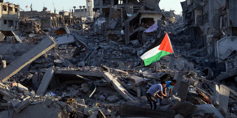 القاهرة الإخبارية: قوات الاحتلال الإسرائيلي ترتكب مجازر في خان يونس بقطاع غزة