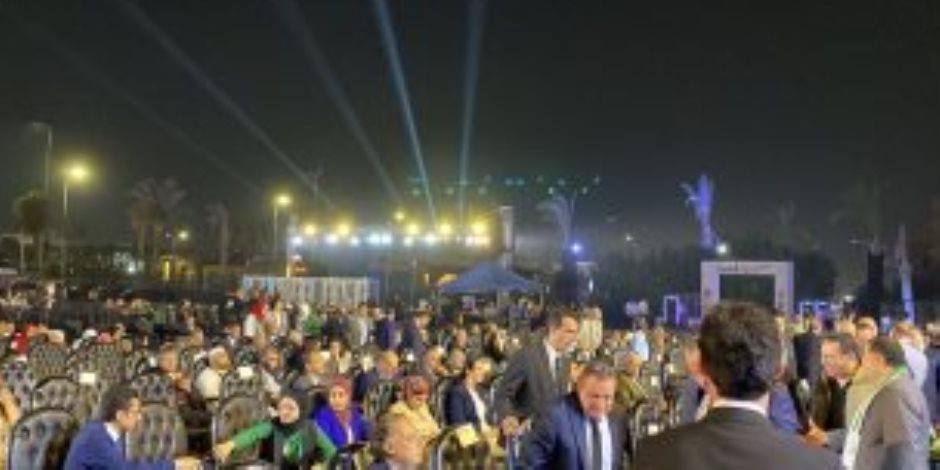 سياسيون ونواب وشخصيات عامة يتوافدون على مؤتمر القبائل والعائلات المصرية