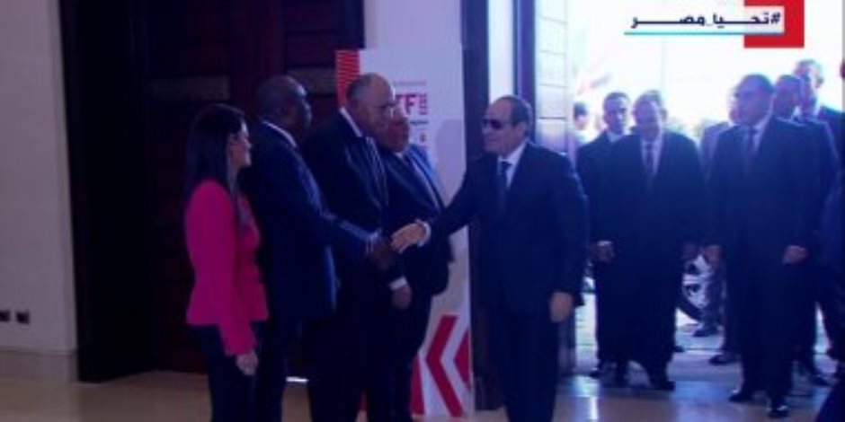 الرئيس السيسى يصل مقر انعقاد المعرض الأفريقى للتجارة البينية
