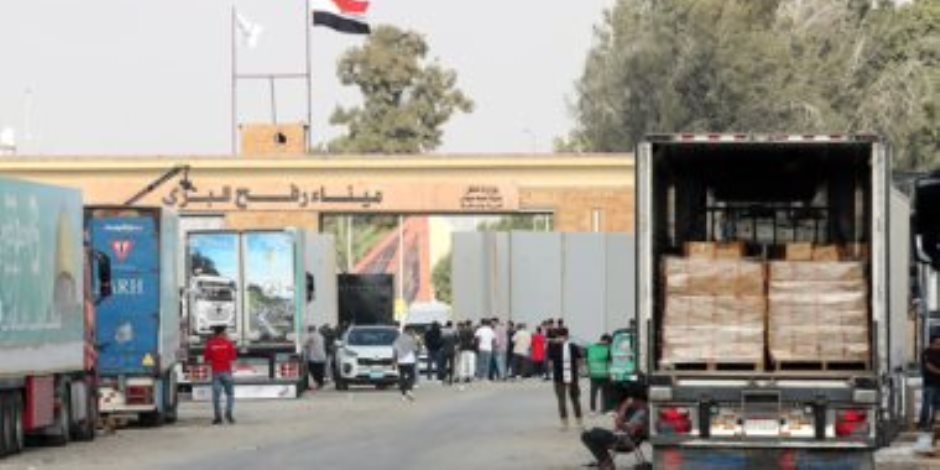 القاهرة الإخبارية: وصول 36 شاحنة مساعدات إلى الجانب الفلسطيني من معبر رفح القاهرة الإخبارية: وصول 36 شاحنة مساعدات إلى الجانب الفلسطيني من معبر رفح