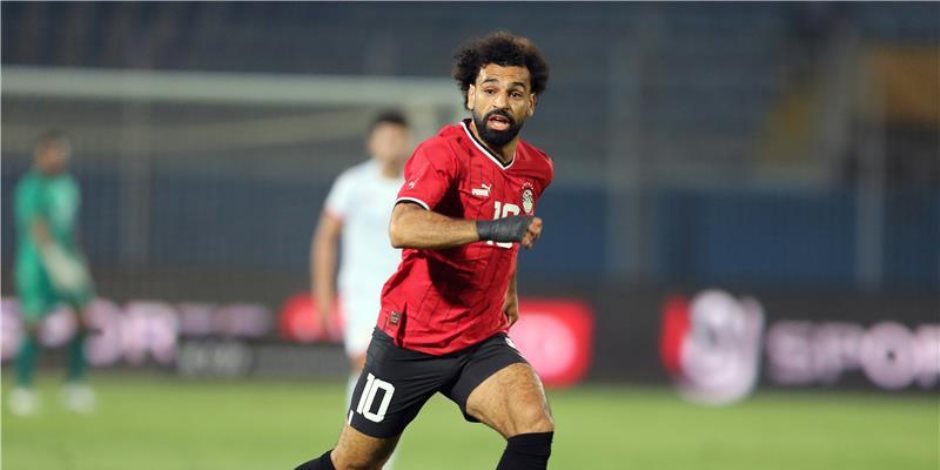 محمد صلاح يحتفظ بـ"كرة السوبر هاتريك" مع منتخب مصر فى مباراة جيبوتى