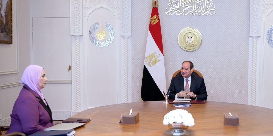 الرئيس السيسى يوجه باستمرار جهود مصر المكثفة لتقديم وإيصال الدعم الإنسانى لأهالى القطاع