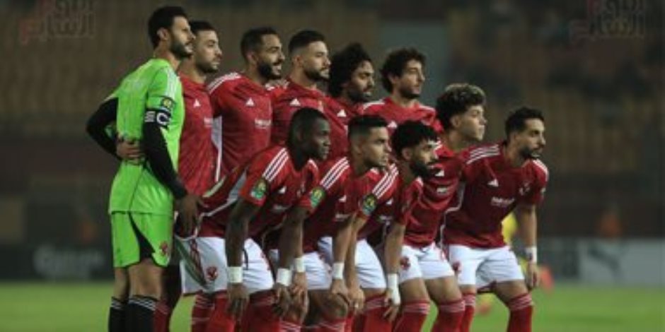 وصول حافلة الأهلى ملعب المقاولون العرب لمواجهة سموحة في دوري nile
