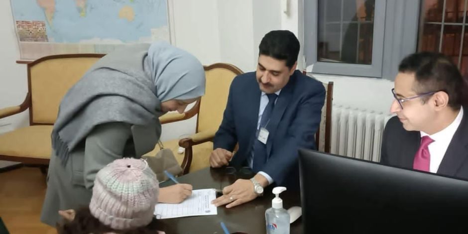 لانتخابات الرئاسية 2024.. المصريون يتوافدون على سفارتنا فى رومانيا للتصويت لانتخابات الرئاسية 2024.. المصريون يتوافدون على سفارتنا فى رومانيا للتصويت