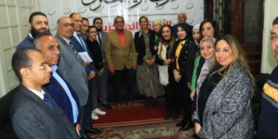 وفد من تنسيقية شباب الأحزاب يلتقى قيادات حزب الحرية المصرى