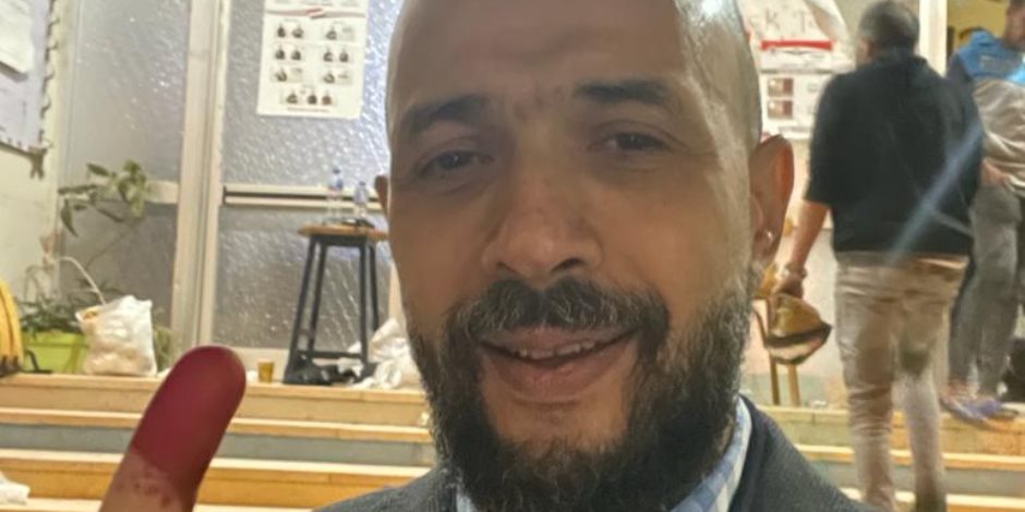 خالد الطوخي رئيس مجلس أمناء جامعة مصر للعلوم والتكنولوجيا يدلى بصوته فى الانتخابات الرئاسية خالد الطوخي رئيس مجلس أمناء جامعة مصر للعلوم والتكنولوجيا يدلى بصوته فى الانتخابات الرئاسية