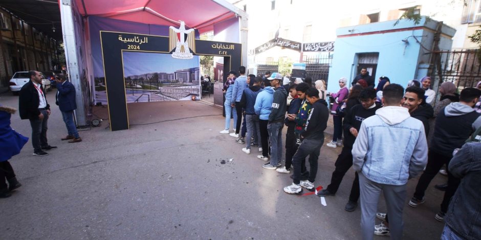 إقبال على لجان العباسية للتصويت فى انتخابات الرئاسة إقبال على لجان العباسية للتصويت فى انتخابات الرئاسة