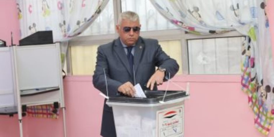 نائب رئيس المحكمة الدستورية العليا يدلى بصوته فى الانتخابات الرئاسية