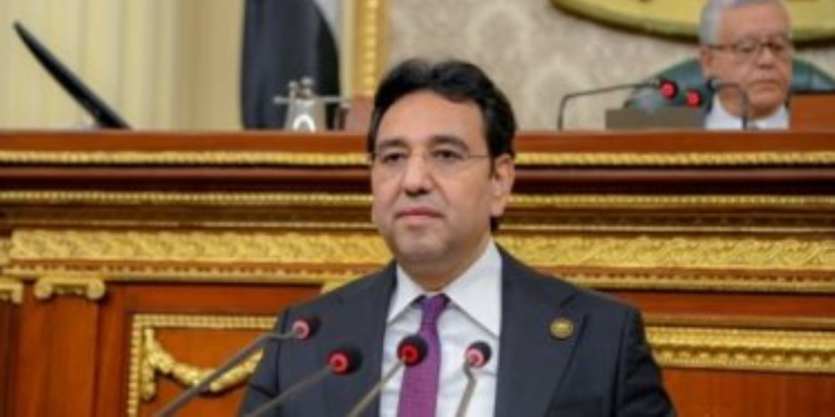 وكيل لجنة الشؤون العربية بالنواب: مصر تبذل مجهودات كبيرة لتنفيذ الاستراتيجية الوطنية للهيدروجين الأخضر
