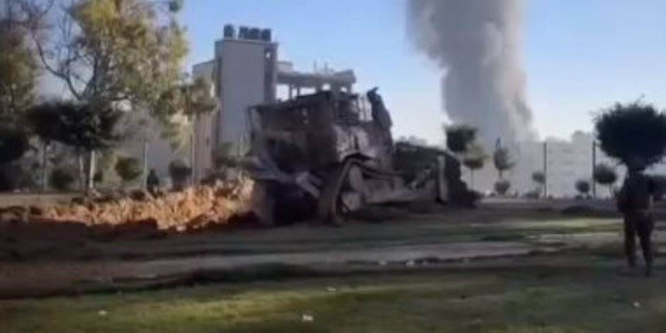 الاحتلال الإسرائيلى: إصابة 12 جندى فى انفجار لغم بدبابة جنوب قطاع غزة