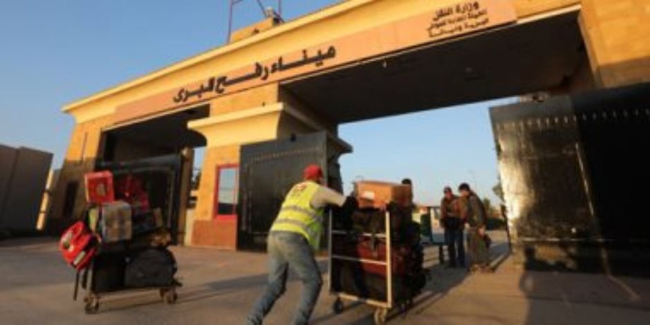 180 شاحنة مساعدات جديدة تدخل قطاع غزة عبر معبر رفح