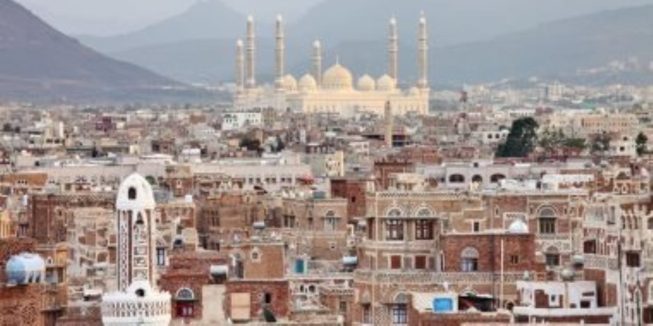 تقارير إعلامية عن مسئول حوثى: قصف أمريكى بريطانى يستهدف شمال الحديدة باليمن تقارير إعلامية عن مسئول حوثى: قصف أمريكى بريطانى يستهدف شمال الحديدة باليمن