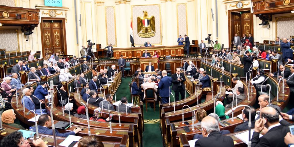 مواجهة وزير التموين تحت القبة: برلمانيون: الناس فى الشارع مش حاسين بدور وزارة