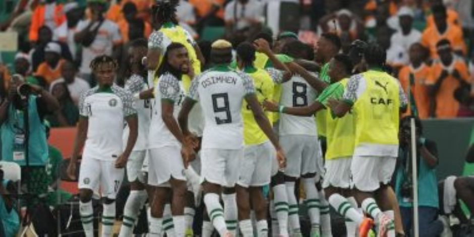 منتخب نيجيريا يحسم قمة كوت ديفوار بركلة جزاء إيكونج ويقترب من التأهل (فيديو)