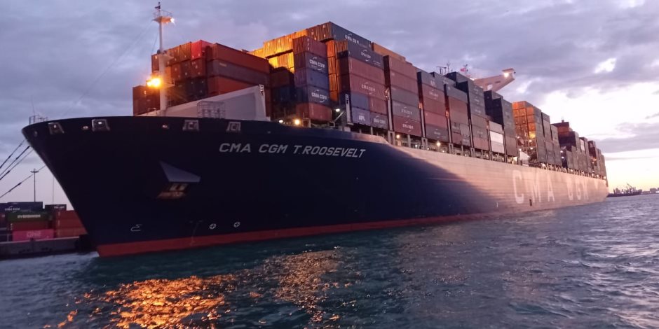 لأول مرة منذ إنشاءه.. ميناء الإسكندرية يستقبل أكبر سفينة حاويات بحمولة 142 ألف طن