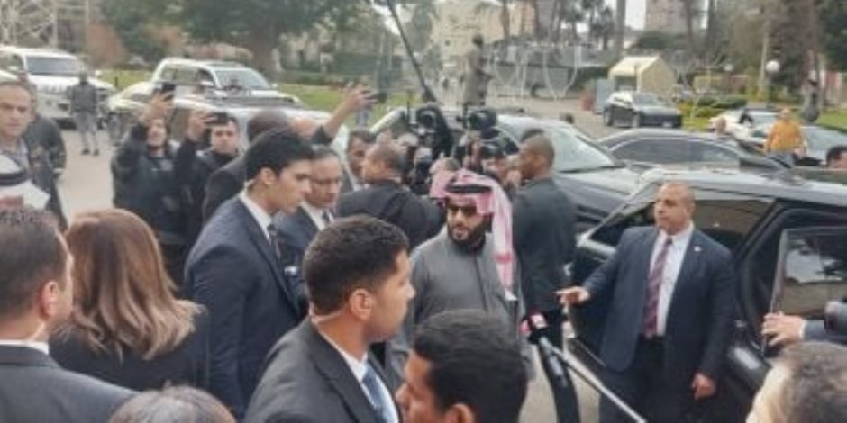 تركي آل الشيخ يجري جولة في دار الأوبرا عقب لقائه وزيرة الثقافة