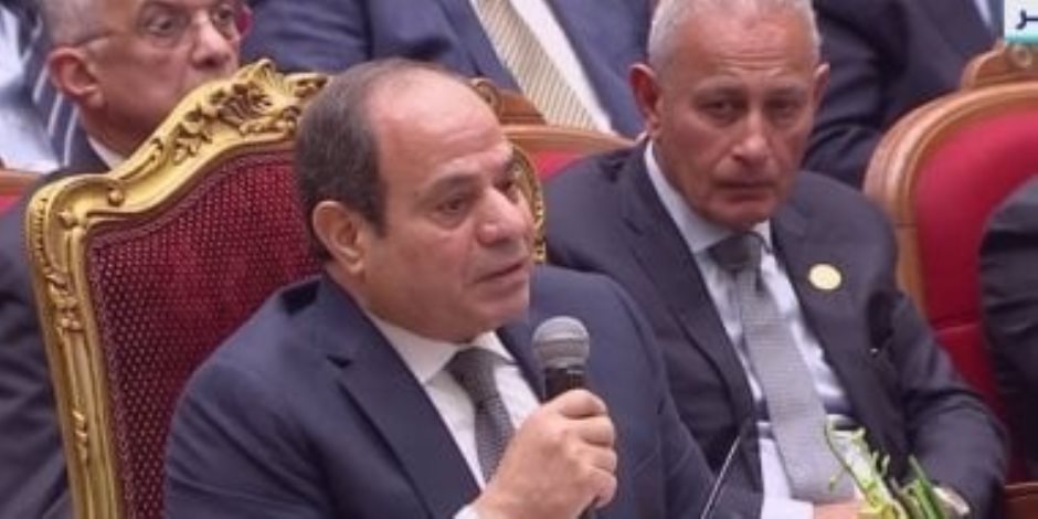 الرئيس السيسى: مصر بذلت جهودا كبيرة لتوصيل الغاز الطبيعى إلى 15 مليون وحدة