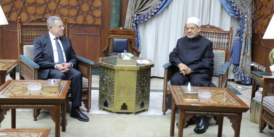 شيخ الأزهر يستقبل رئيس الوزراء اللبناني الأسبق ويناقشان الوضع في غزة