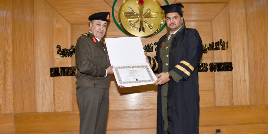 صدام حفتر يحصل على دكتوراة الفلسفة من الاكاديمية العسكرية المصرية "صور"