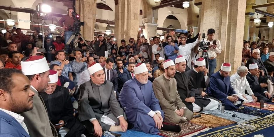 المؤسسات الدينية تحتقل بذكرى فتح مكة من مسجد السيدة زينب  
