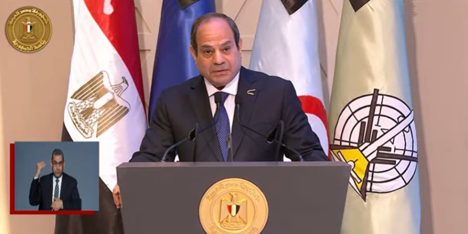الرئيس السيسي: صفحات تاريخ الوطن ذاخرة بأيام تشهد على قصة كفاح شعب مصر